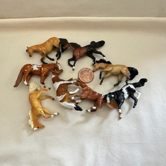 Breyer Reeves Accents Set Of Eight Mini Breyer Reeves Horses Poshmark